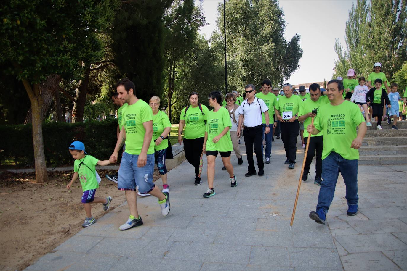 Búscate en la marcha contra el cáncer celebrada en Medina de Rioseco (2 de 2)