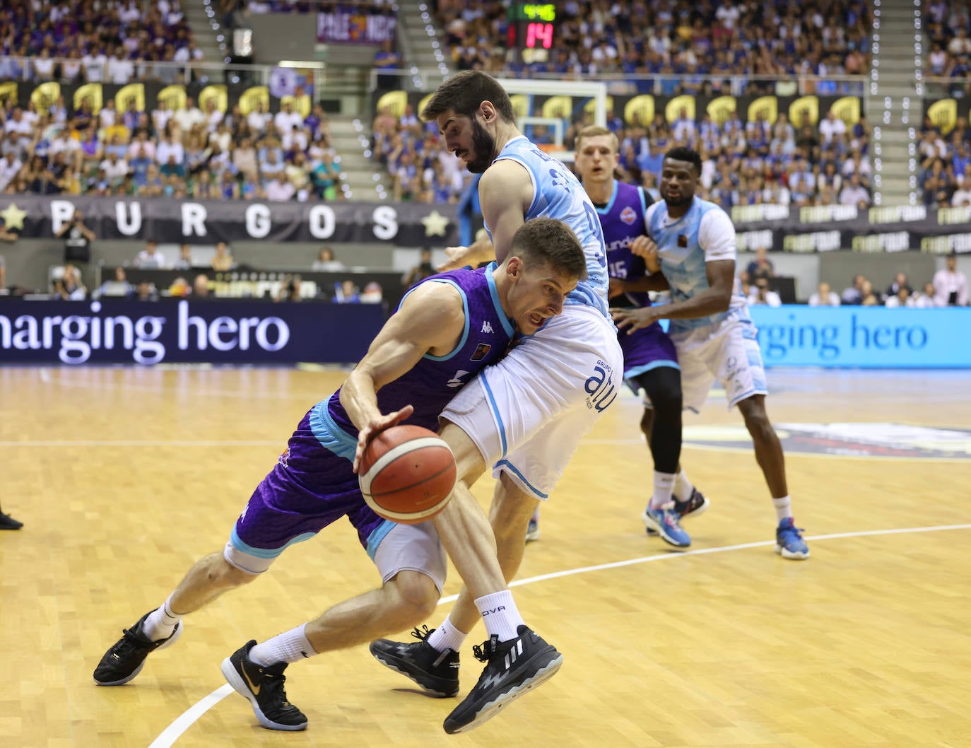 El Palencia Zunder se ha impuesto al Burgos (95 - 83) en la final