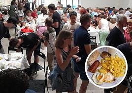 Asistentes al almuerzo campero organizado en Aragoneses por Segovia Sin Gluten. En el círculo, una de las raciones de huevos, chorizo y hamburguesa que se dieron.