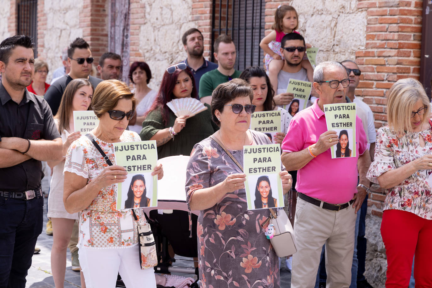 Nueva concentración en Traspinedo en apoyo a la familia de Esther López