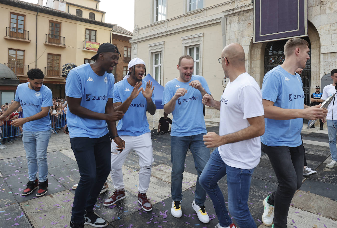 Palencia sigue de fiesta con el Zunder