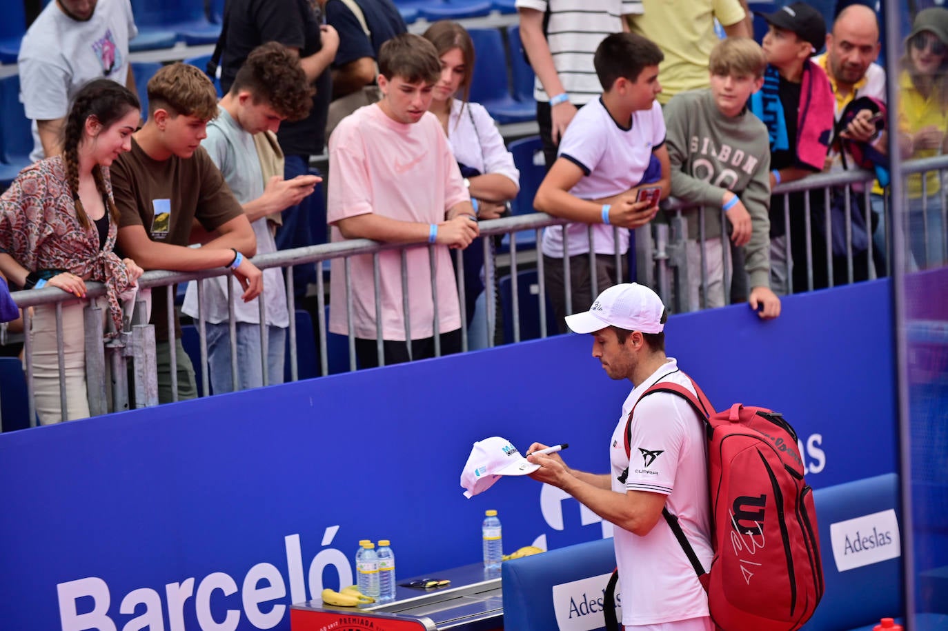 La primera jornada del World Padel Tour en la Plaza Mayor de Valladolid