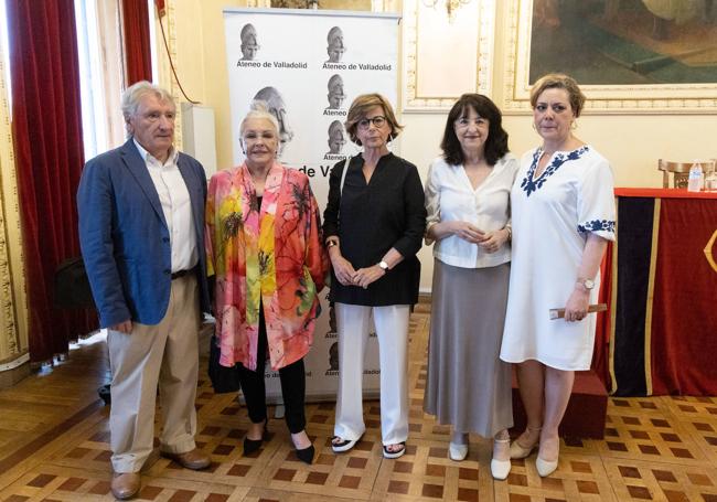 Celso Almuiña, Lola Herrera, María Bolaños, Angélica Tanarro y Concepción Porras.