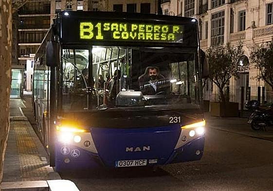 Autobús búho de Auvasa en una imagen de archivo.