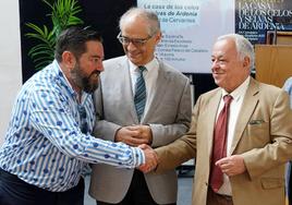 Benjamín Sevilla, Germán Vega, codirectores del Festival Olmedo Clásico, y el consejero Gonzalo Santonja.