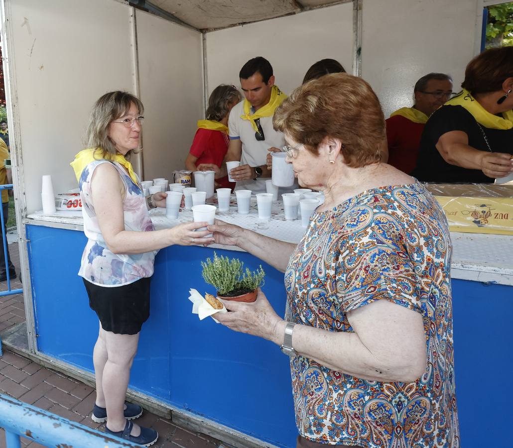 San Juanillo se impregna de tomillo