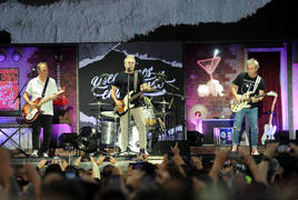 Las imágenes del concierto de Hombres G en la Feria de Muestras