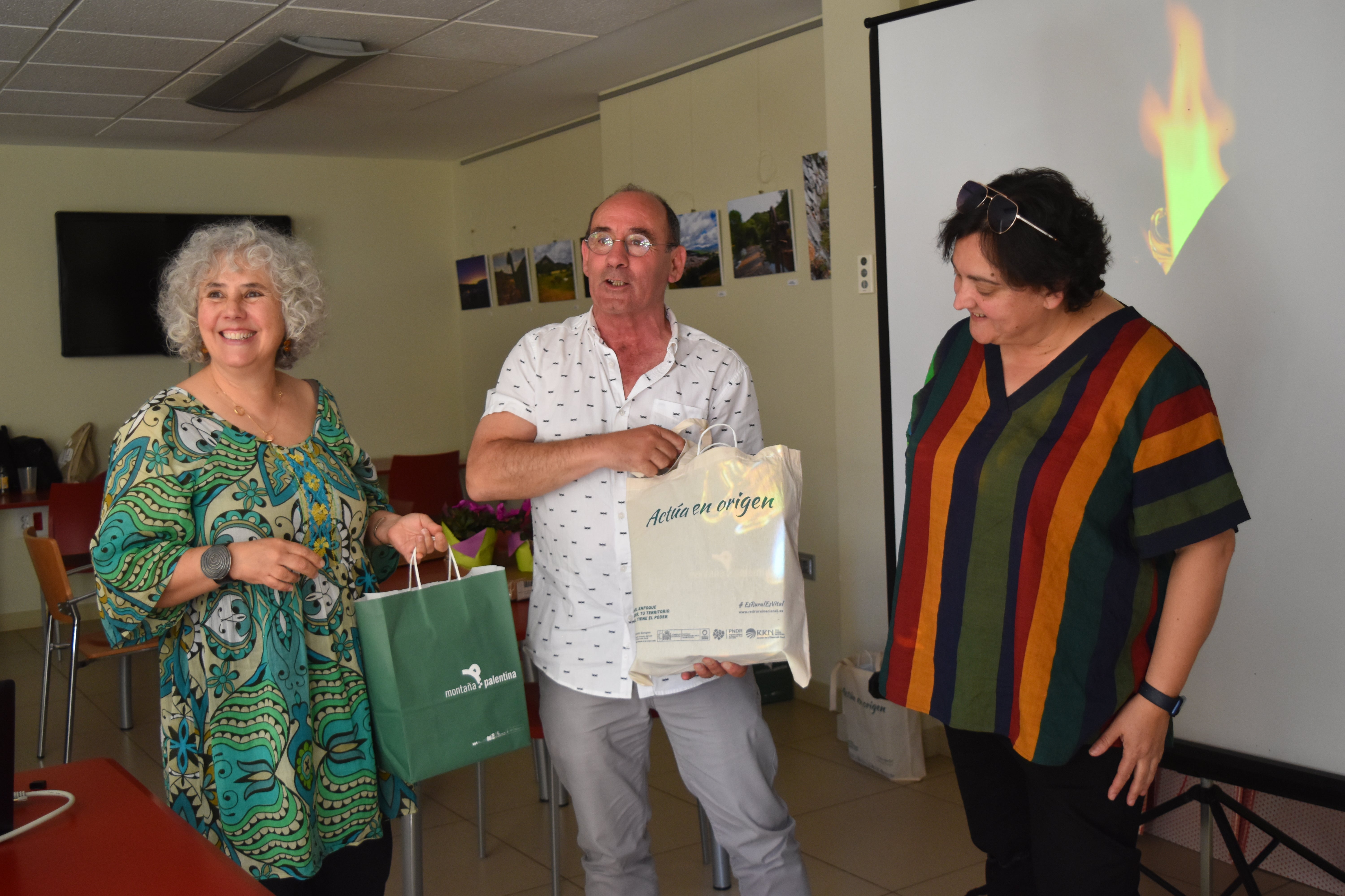 Cervera ya tiene ganadoras del concurso de fotografía &#039;En manos de mujer&#039;