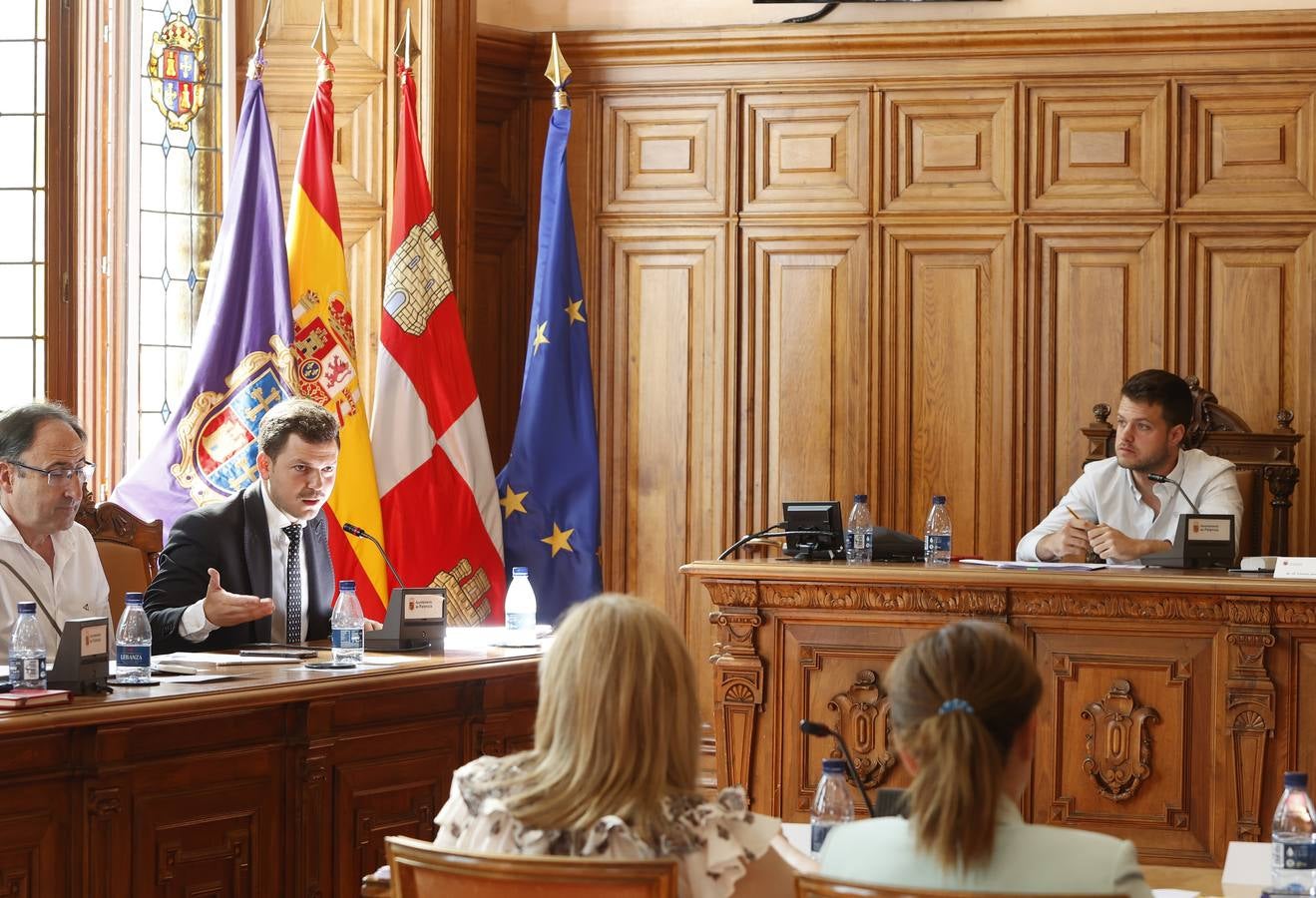 Primer pleno del Ayuntamiento de Palencia tras la constitución de la corporación municipal