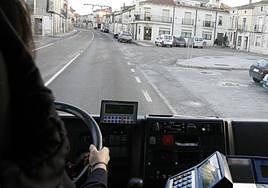 La consejera María González Corral, en la presentación del nuevo sistema de gestión digitalizada del transporte de viajeros por carretera.