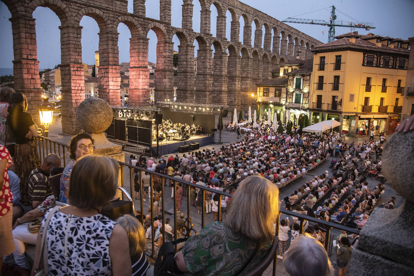 La música protagoniza el martes de fiestas