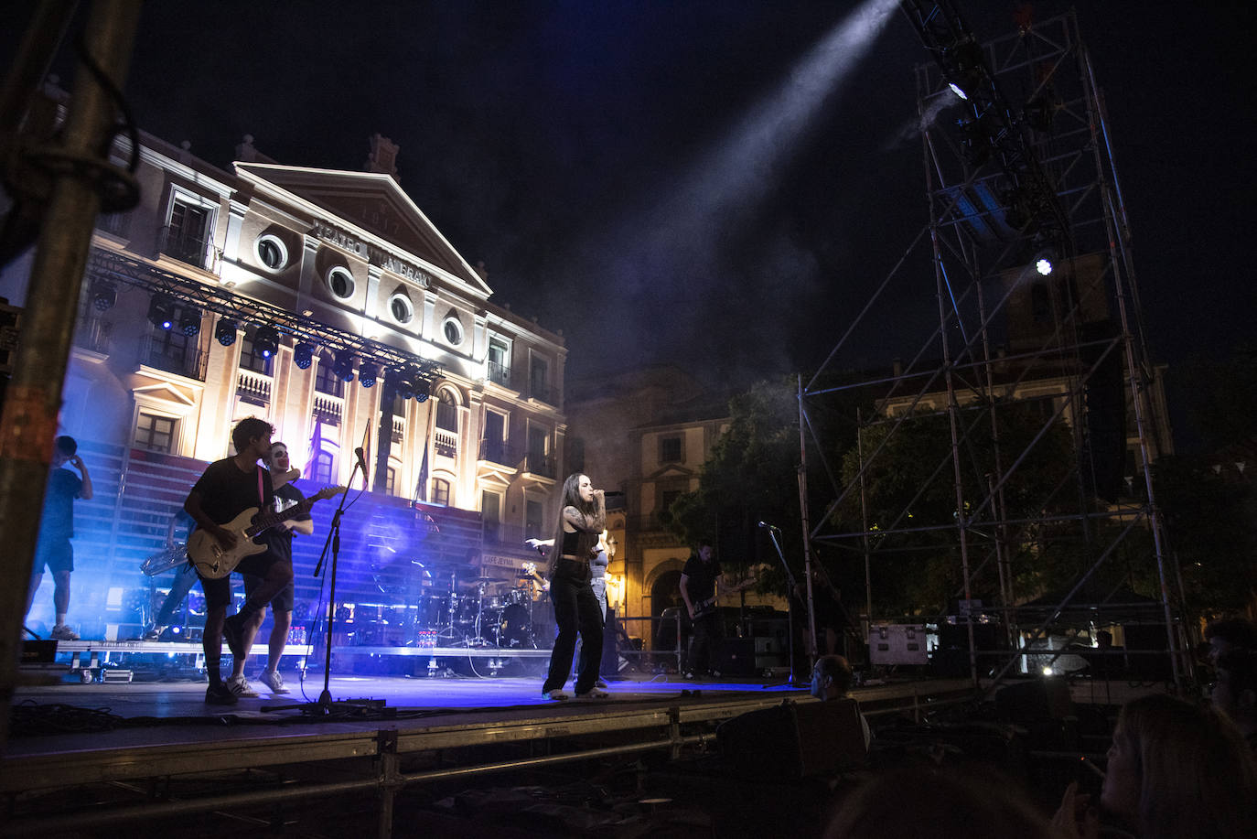 La música protagoniza el martes de fiestas