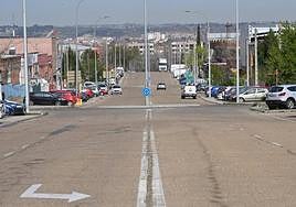 Una de las calles del polígono de San Cristóbal de Valladolid.