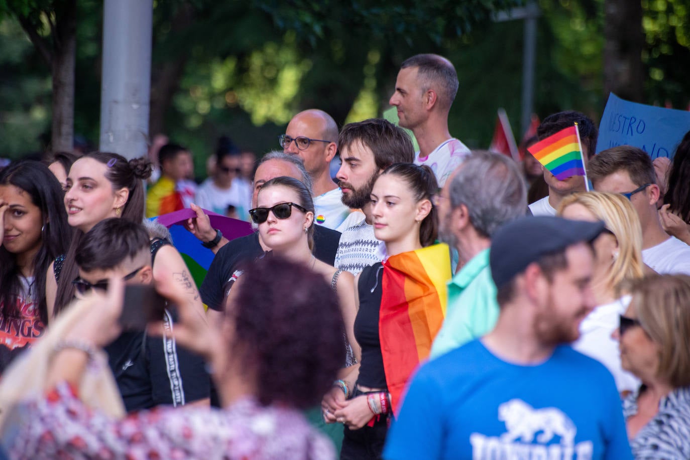 El Día del Orgullo tiñe de arcoíris las calles de Palencia