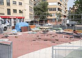 Obras en el parque infantil de la plaza de Somorrostro.