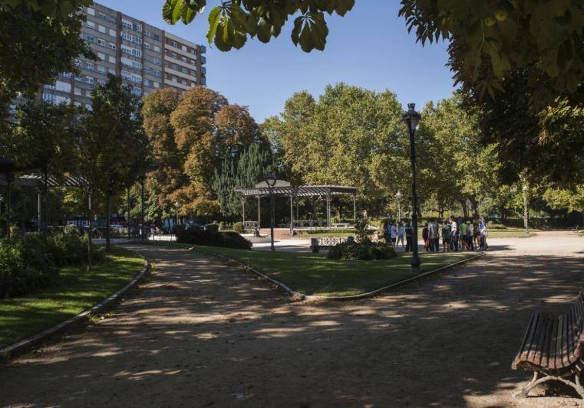 Entorno de la plaza de Poniente, donde se produjeron los hechos.