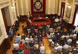 Público en el salón de actos de la Diputación, en la constitución de la corporación.