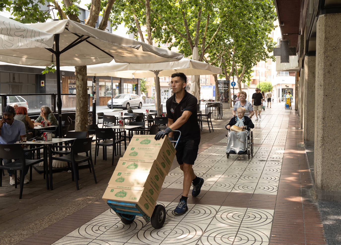 Un paseo en imágenes por la calle Santa Lucía