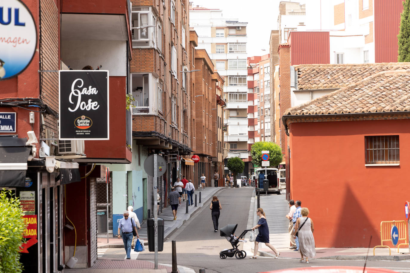 Un paseo en imágenes por la calle Santa Lucía
