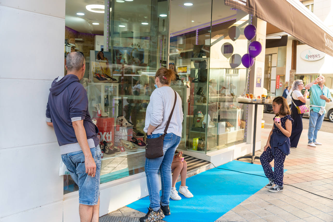 Palencia se va de compras por la noche