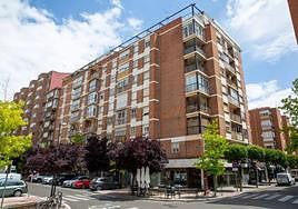 La calle Aurora que hace esquina con calle Concha Velasco, permanecerá cortada hasta finales de julio.