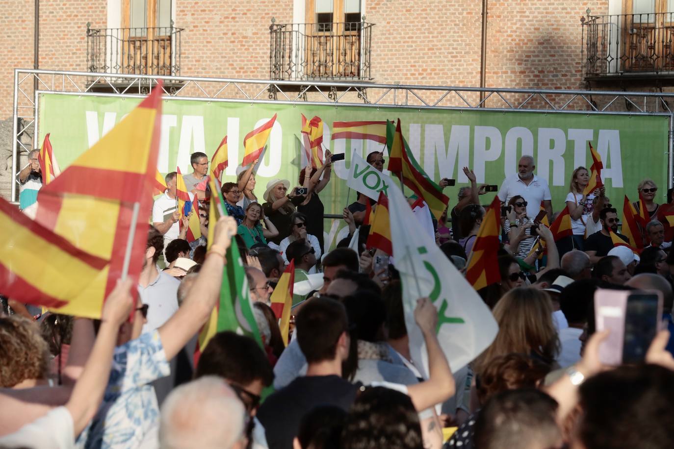 Santiago Abascal visita Valladolid en plena campaña electoral