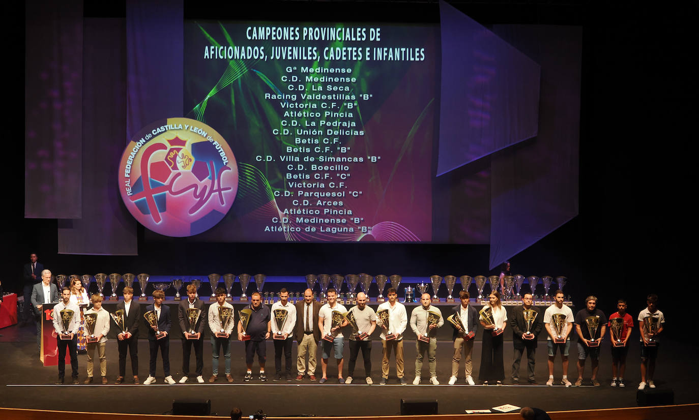 Los campeones regionales en el Centenario de la Federación de Castilla y León