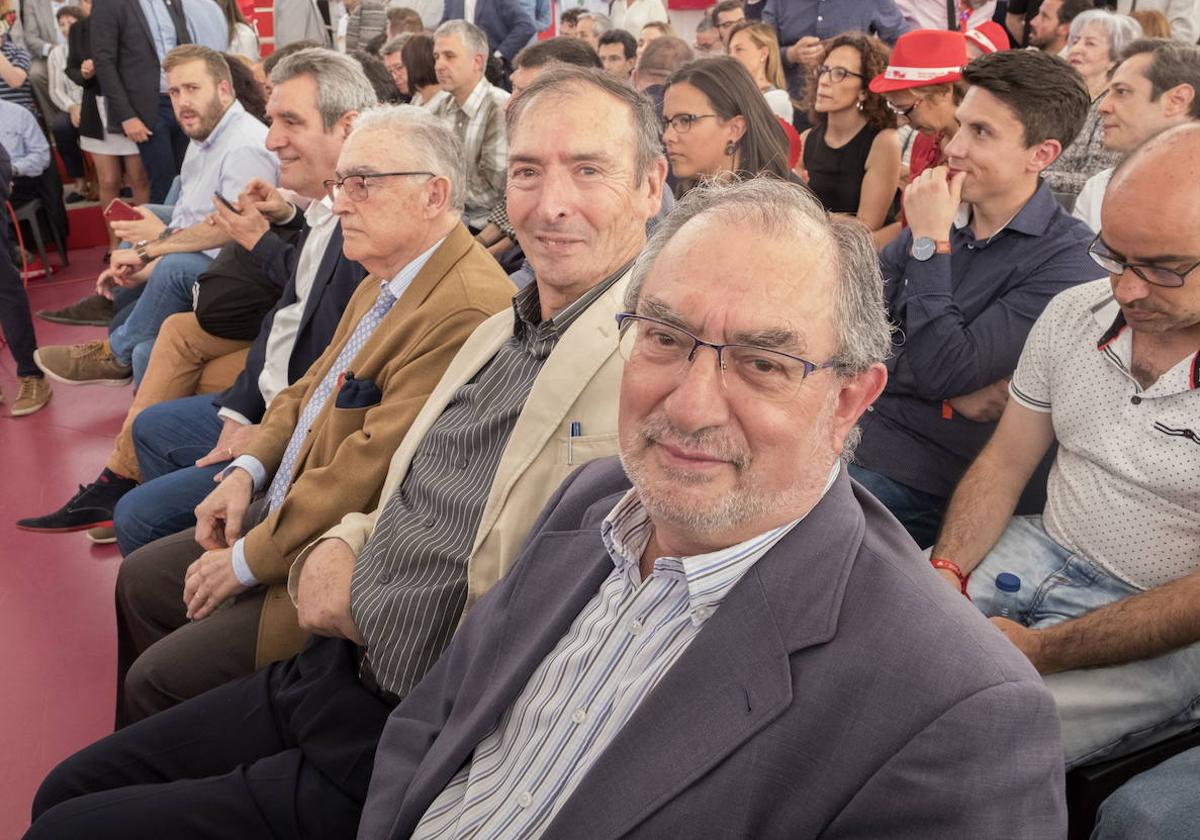 Quijano y Nalda, con el burgalés Juan José Laborda y el palentino Julio Villarrubia en una acto del PSOE en 2019.