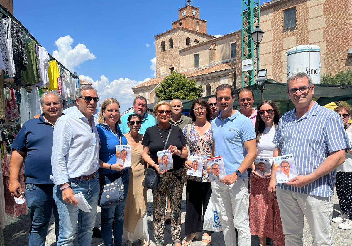 Integrantes de las candidaturas del PP por Segovia, de campaña en Carbonero el Mayor.