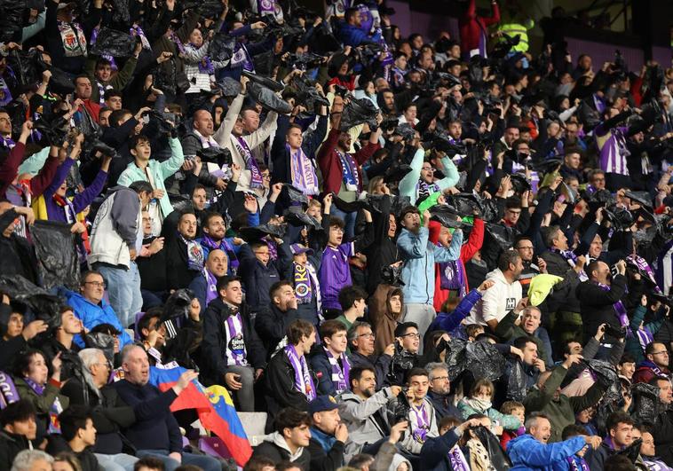 Las gradas del José Zorrilla llenas en el partido frente al Barcelona.