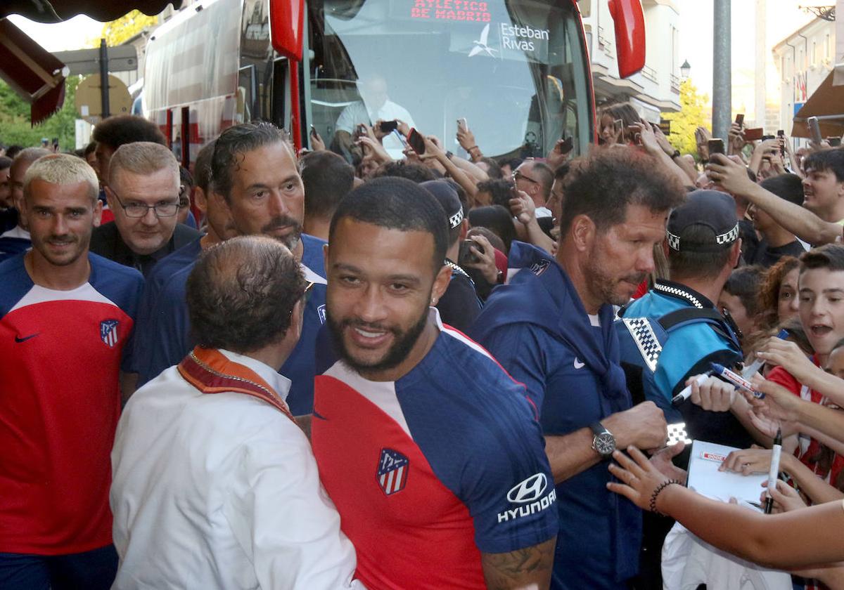 Llegada de los jugadores del Atlético a Segovia.