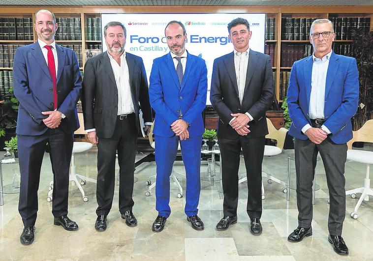 Jesús Martín Casado (Banco Santander), Eugenio García Tejerina (APECYL), Alfonso Arroyo González (EREN), Francisco Bellón (Berkeley Minera) y Fernando Martínez Riaza (Iberdrola).