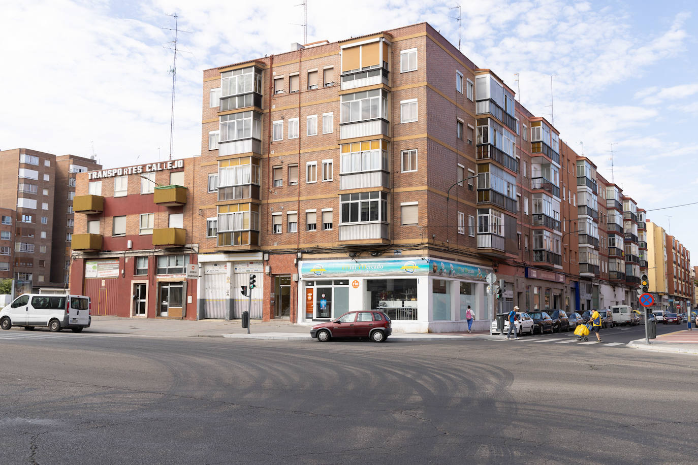 Un paseo en imágenes por la calle San Isidro