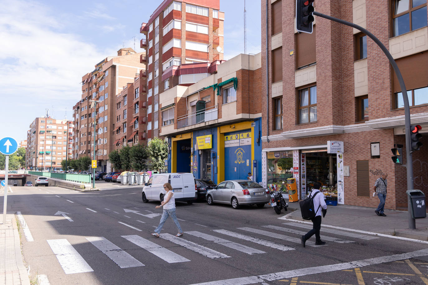 Un paseo en imágenes por la calle San Isidro