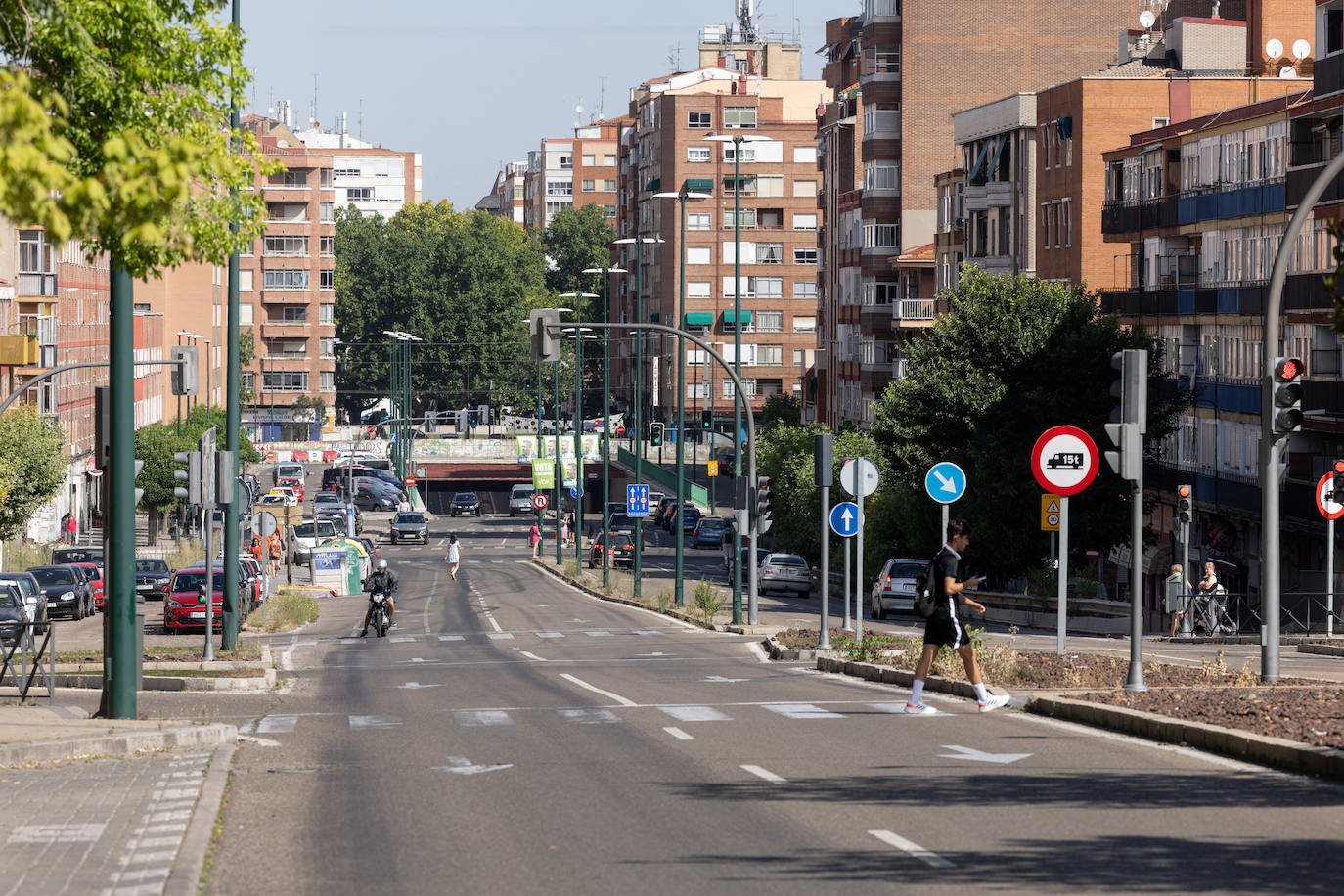 Un paseo en imágenes por la calle San Isidro