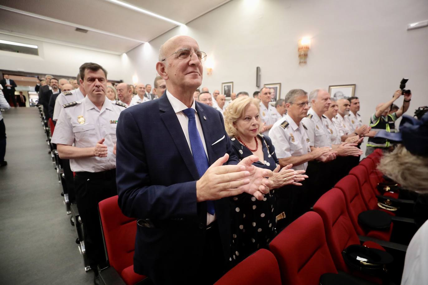 Juan Carlos Hernández toma posesión del cargo de jefe superior de Policía