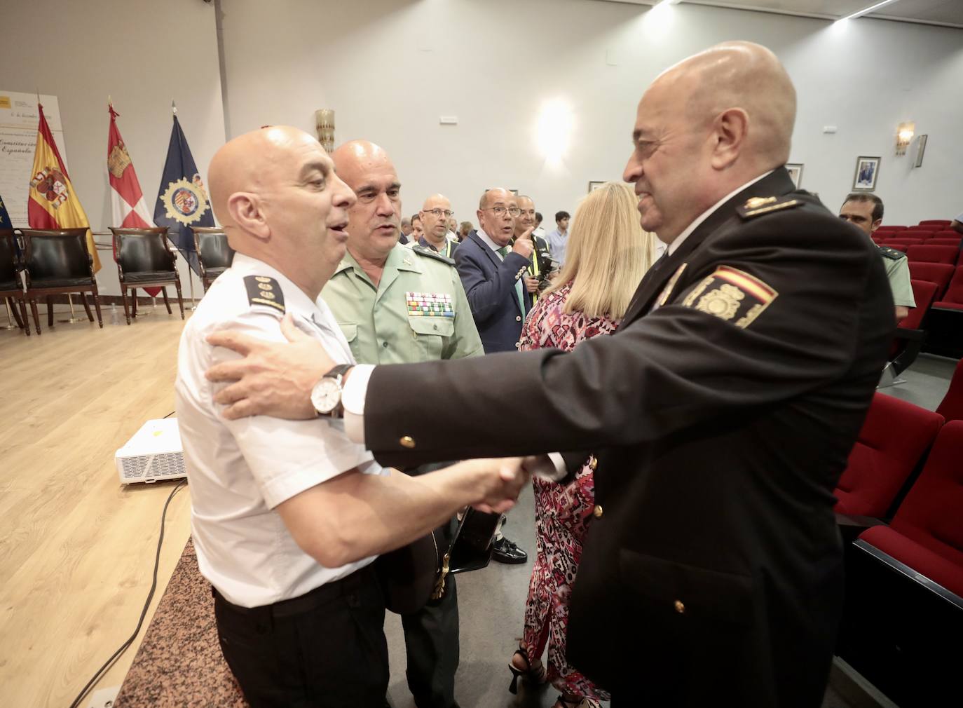 Juan Carlos Hernández toma posesión del cargo de jefe superior de Policía