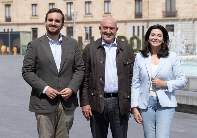 José Ángel Alonso, Jesús Julio Carnero y Arenales Serrano, candidatos dle PP al Senado por Valladolid.
