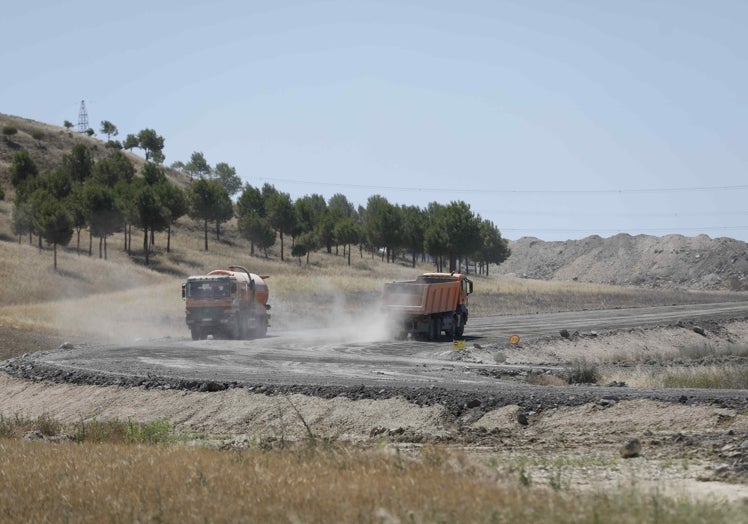 Movimiento de camiones en el entorno de Villabáñez.