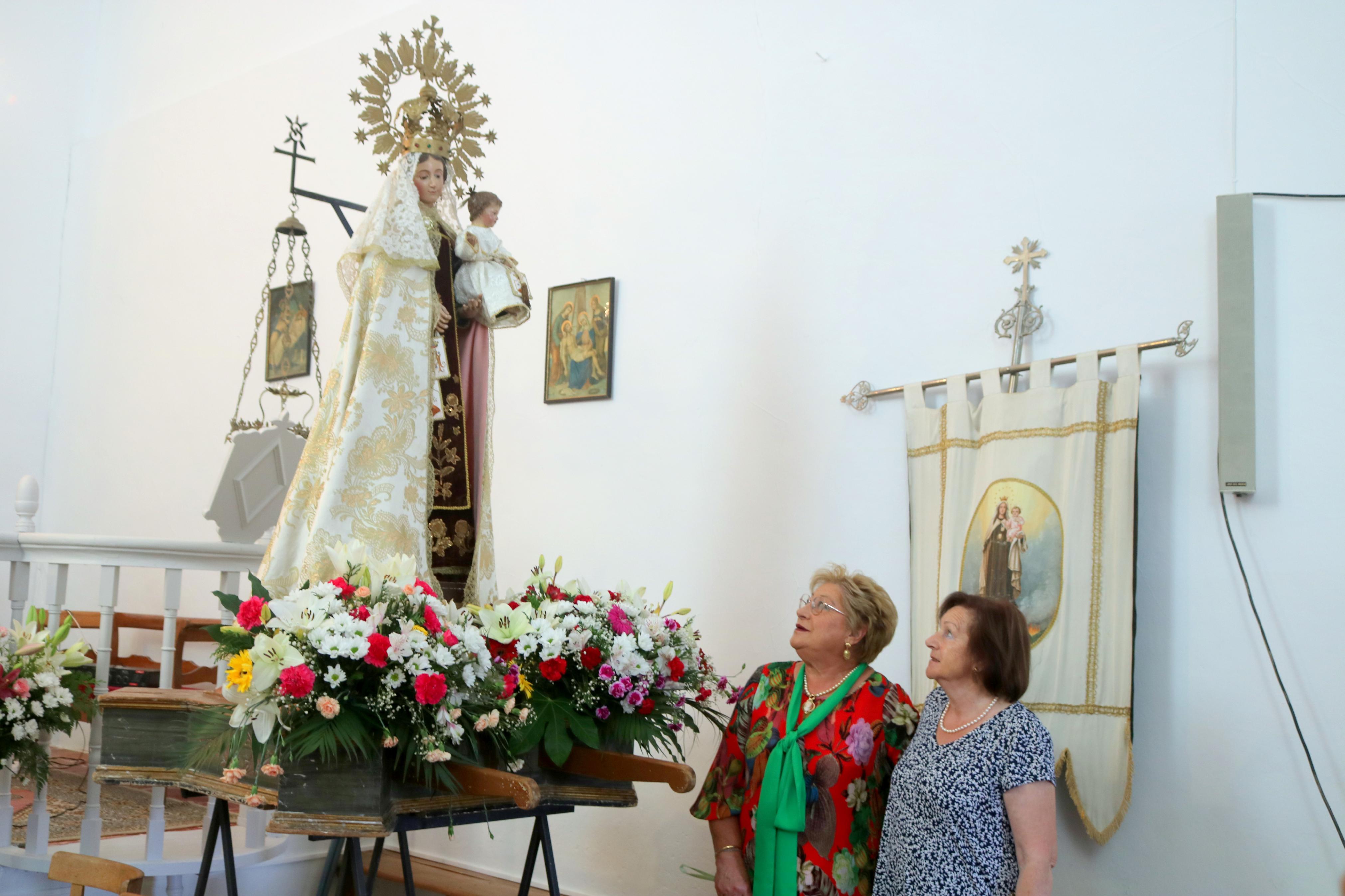 Cevico Navero se rinde a la Virgen del Carmen