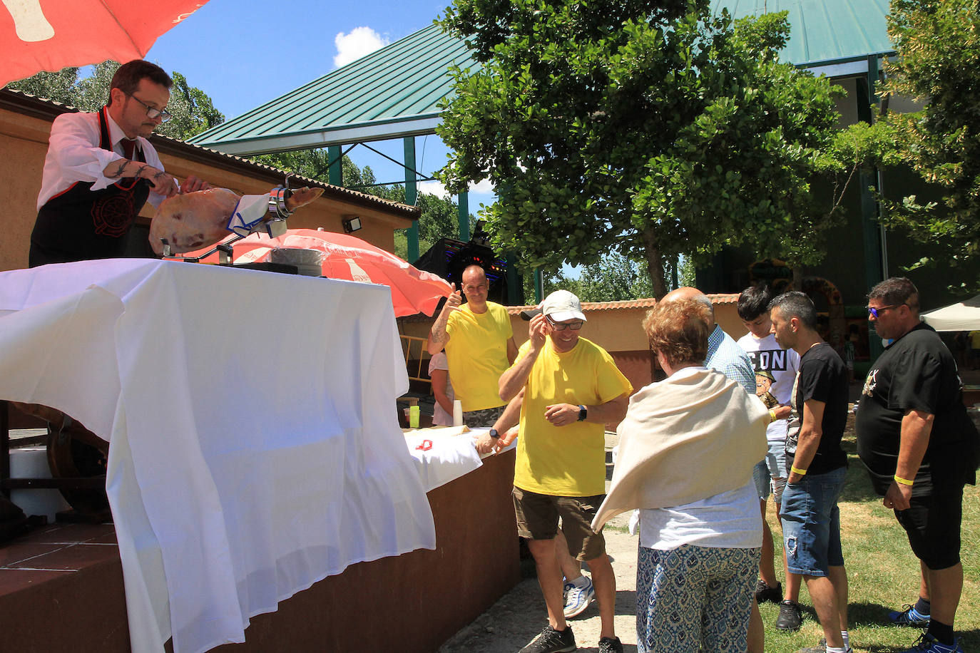 Festival solidario en Hontanares de Eresma
