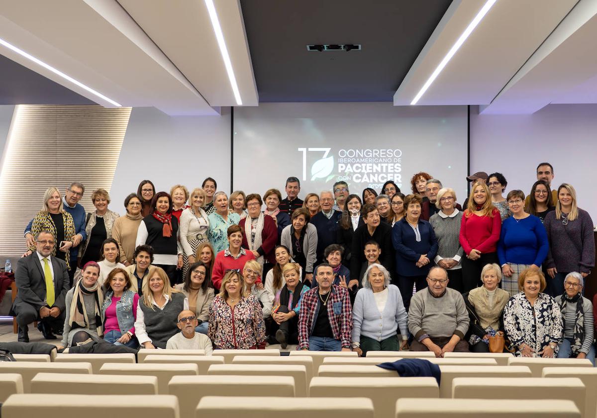 Reunión de responsables de asociaciones de pacientes contra el cáncer el pasado año.