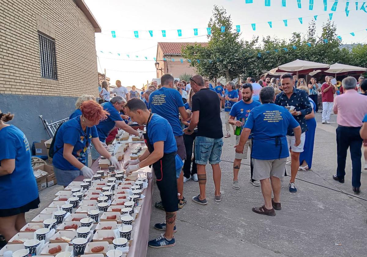 Degustación de productos asturianos en Husillos.