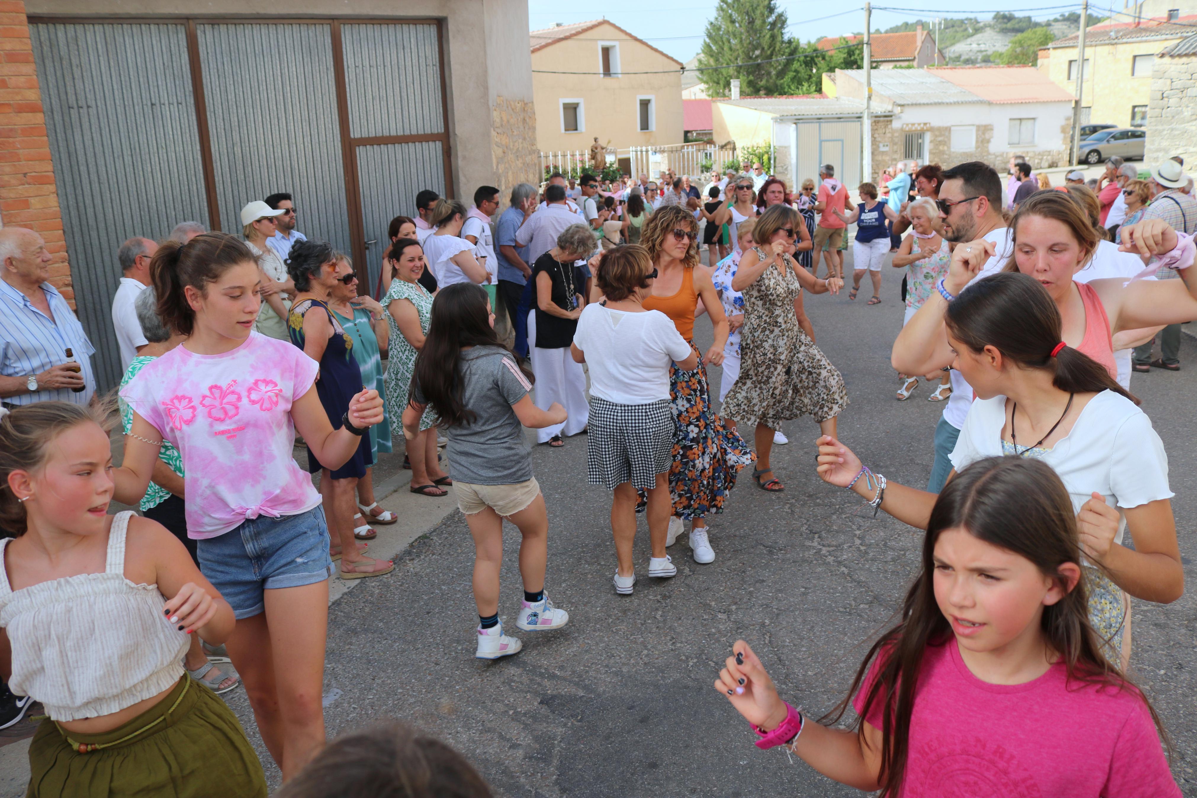 Villahán se rinde a Santa Marina