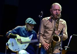 Jerry Bergonzi, durante su actuación en el Patio de la Hospedería de San Benito.