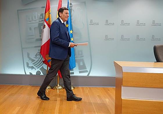 Carlos Fernández Carriedo, portavoz de la Junta, en la rueda de prensa posterior al Consejo de Gobierno.