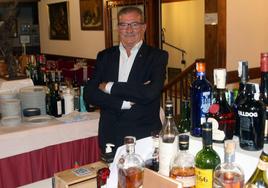 PabloMartín posa en el Restaurante El Cordero, sede de la Asociación de Sumilleres de Segovia.