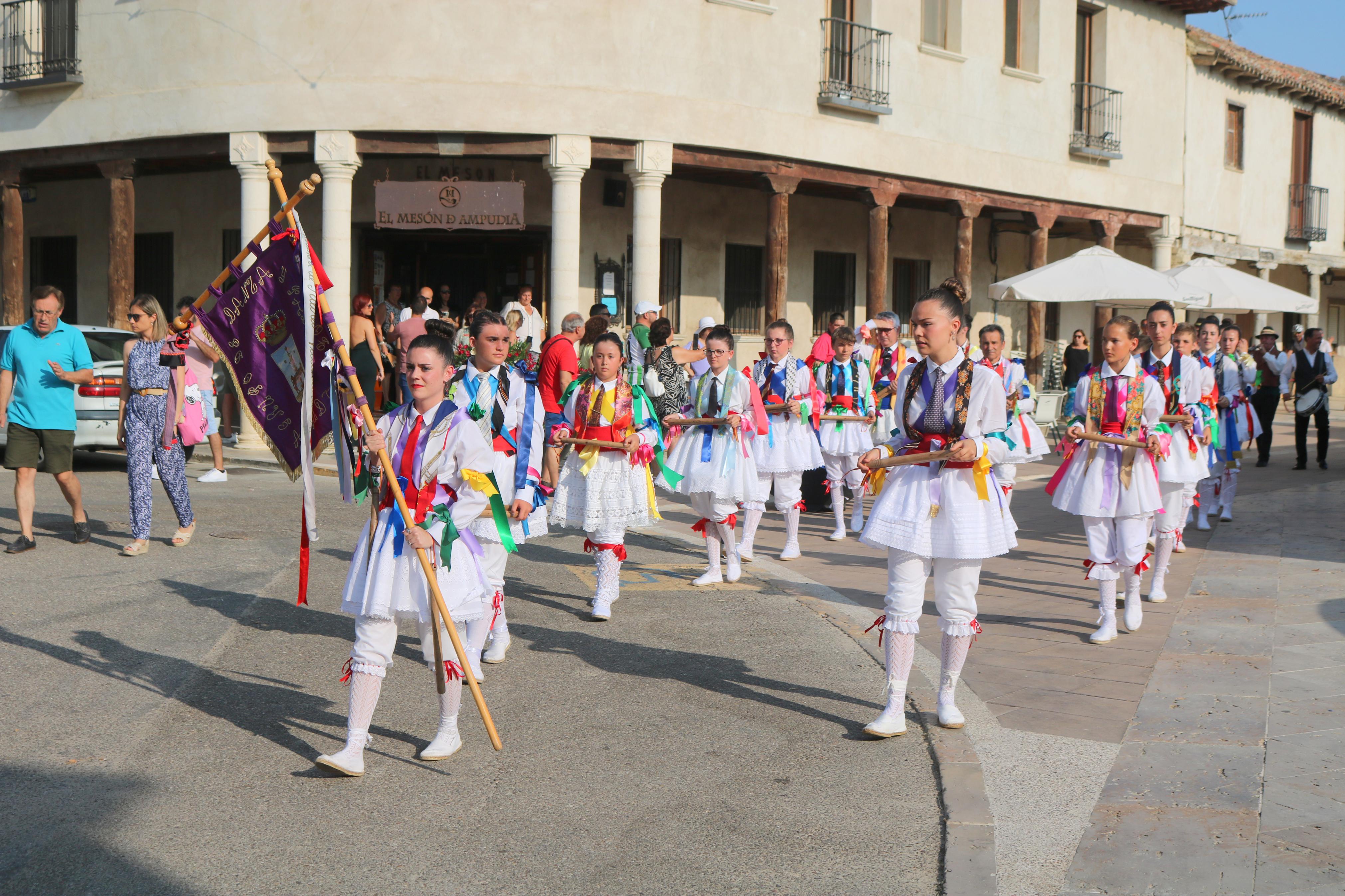 Cita con la Danza y el Paloteo en Ampudia