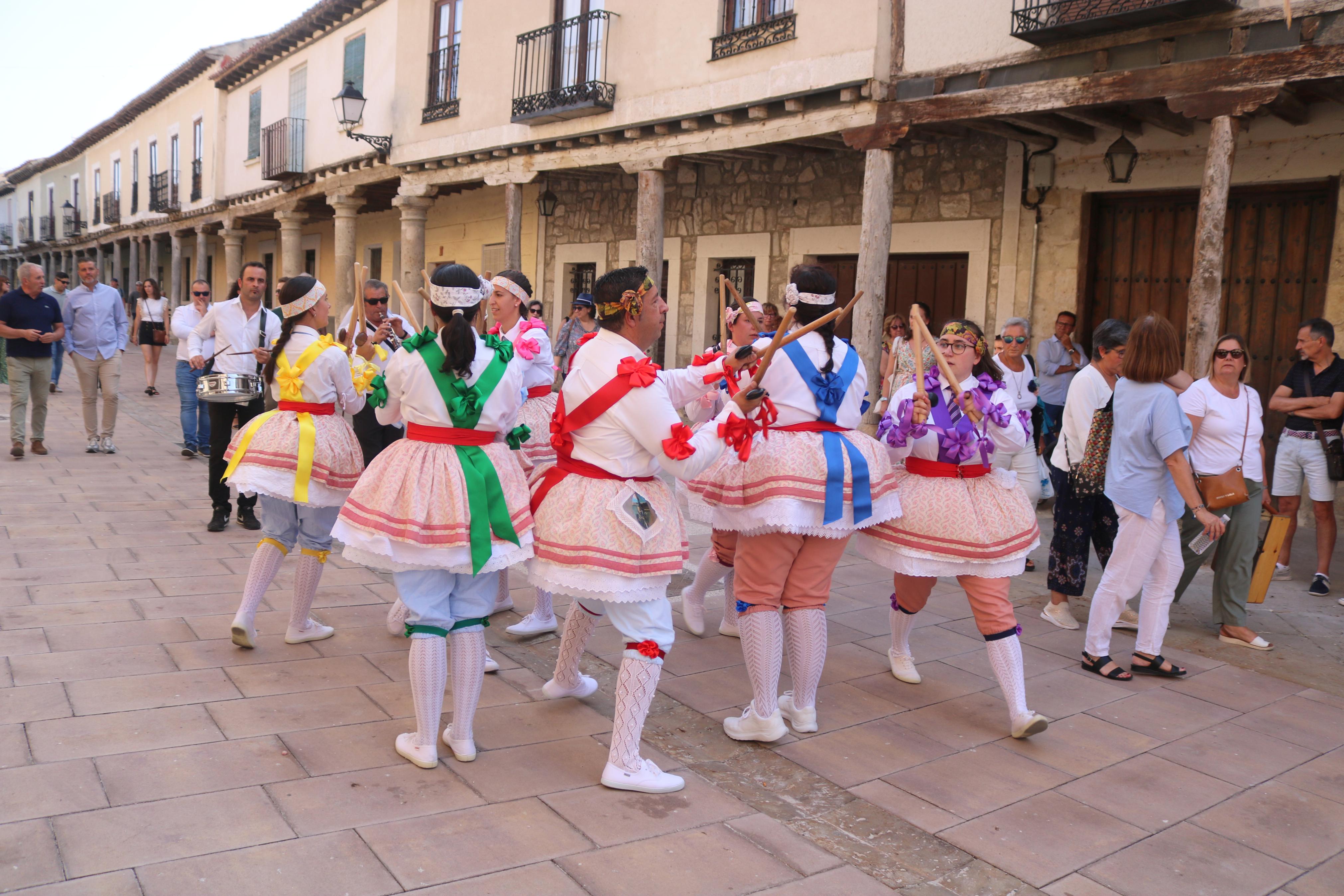 Cita con la Danza y el Paloteo en Ampudia