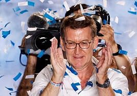 Alberto Núñez Feijóo durante el seguimiento de la jornada electoral.